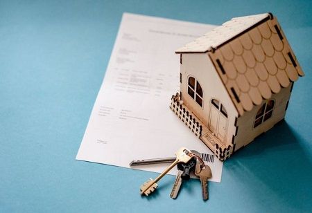 Big Relief for Homebuyers! RBI Cuts Repo Rate by 50 bps and CRR by 100 bps