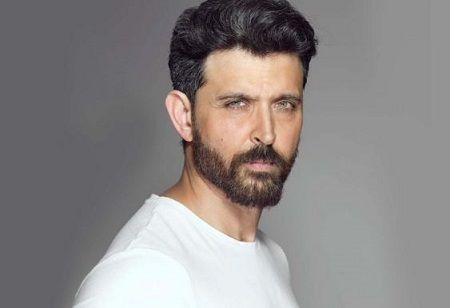 Hrithik leases sea-facing Juhu apartment to Saba Azad