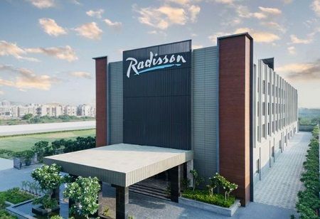 Radisson Hotel Launches Flight Booking Service in India
