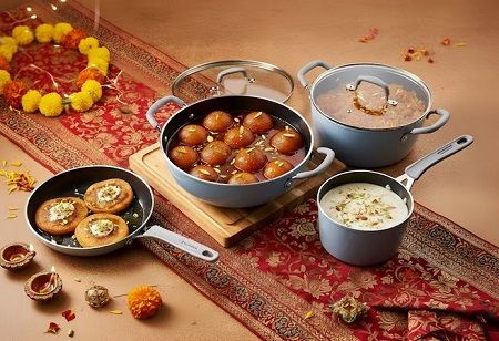 Stylish Festive Picks for Your Kitchen & Walls